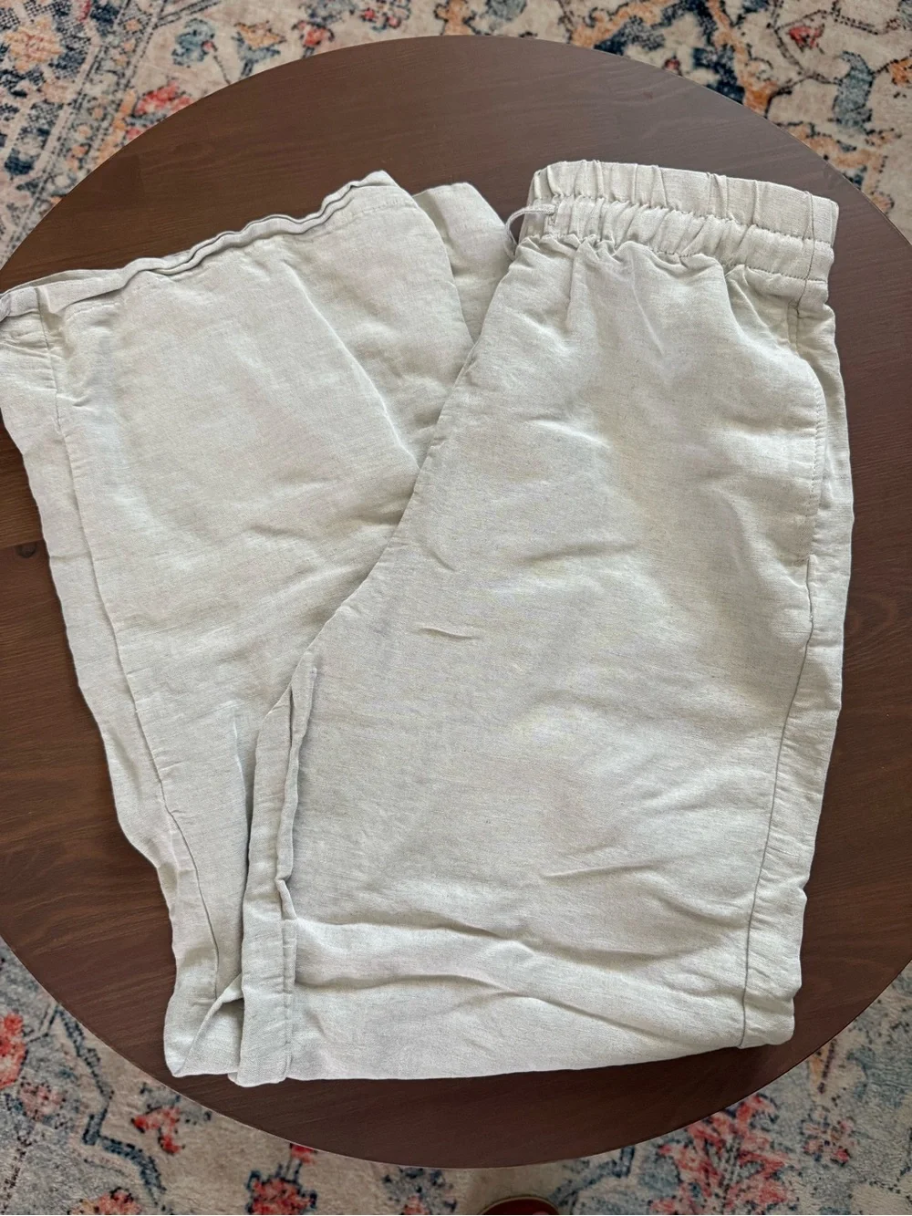H&M women’s Lightweight Elastic-Waist Linen-Blend Pants in Light Beige